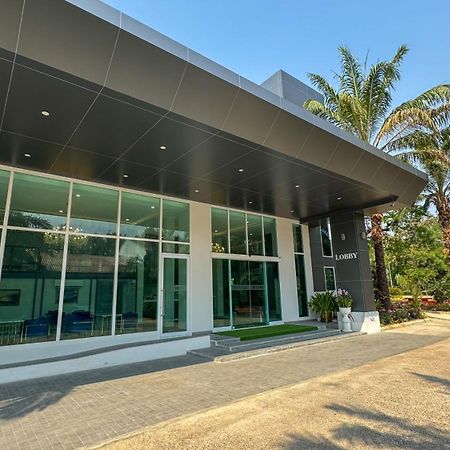 Baan Suan Khun Ta&Golf Resort Ubon Ratchathani Luaran gambar