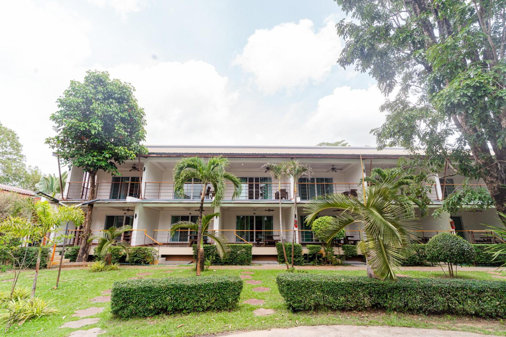 Baan Suan Khun Ta&Golf Resort Ubon Ratchathani Luaran gambar