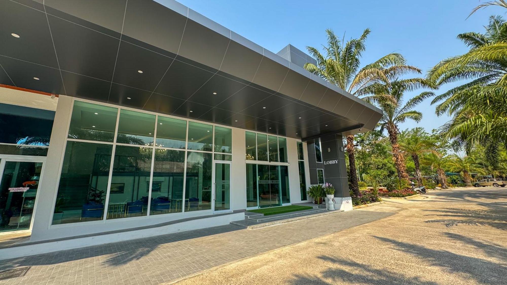 Baan Suan Khun Ta&Golf Resort Ubon Ratchathani Luaran gambar
