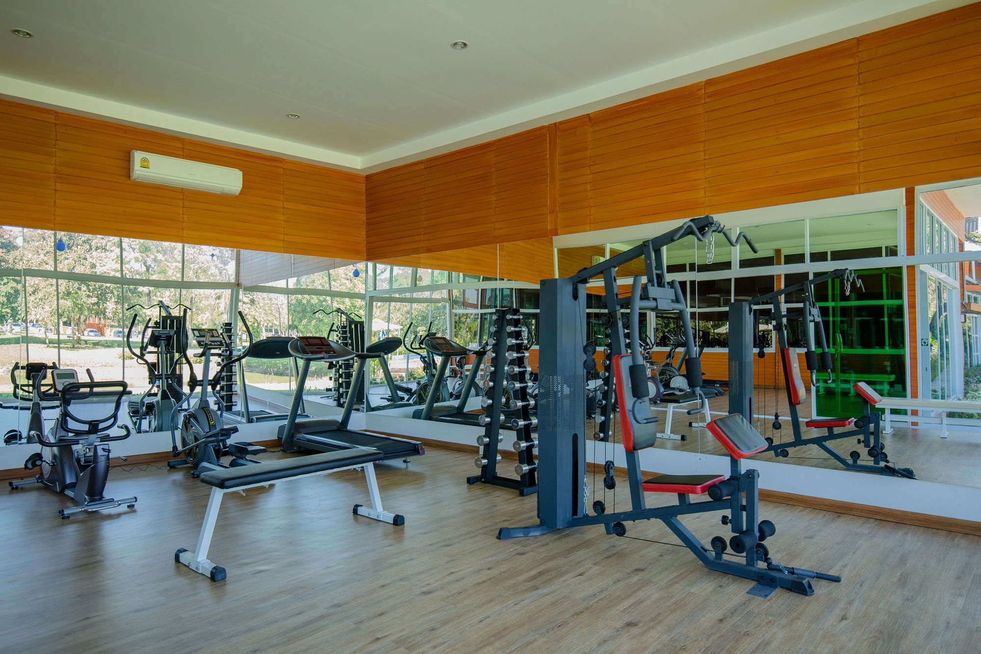 Baan Suan Khun Ta&Golf Resort Ubon Ratchathani Luaran gambar